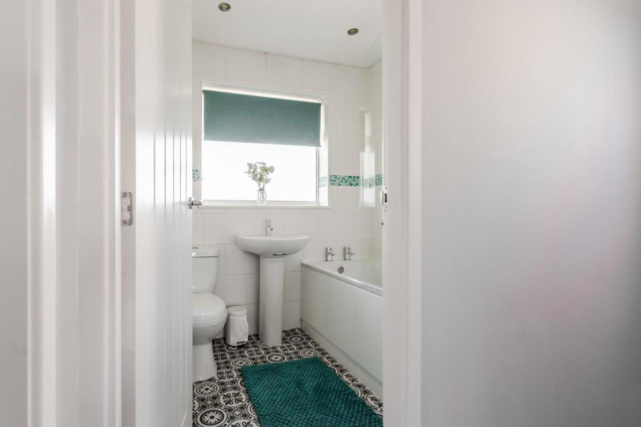 Curlew - 3 Bedrooms Wi-Fi, Parking, Contractors Thornton  Ngoại thất bức ảnh