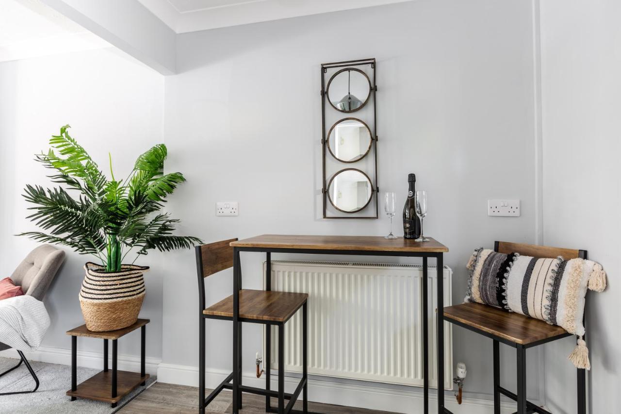 Curlew - 3 Bedrooms Wi-Fi, Parking, Contractors Thornton  Ngoại thất bức ảnh